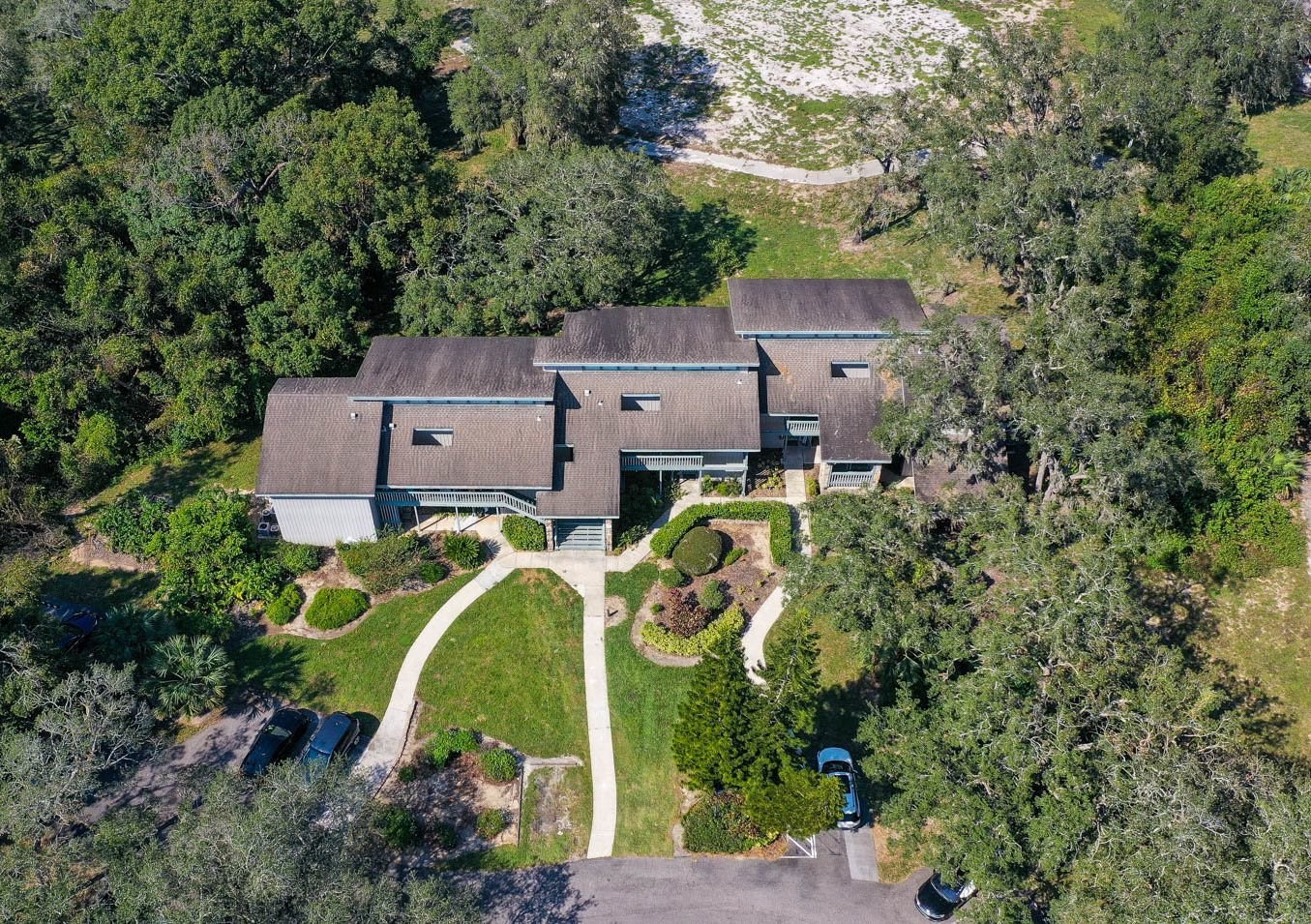 drone shot of condo in haines city community